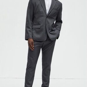 Men’s gray suit set